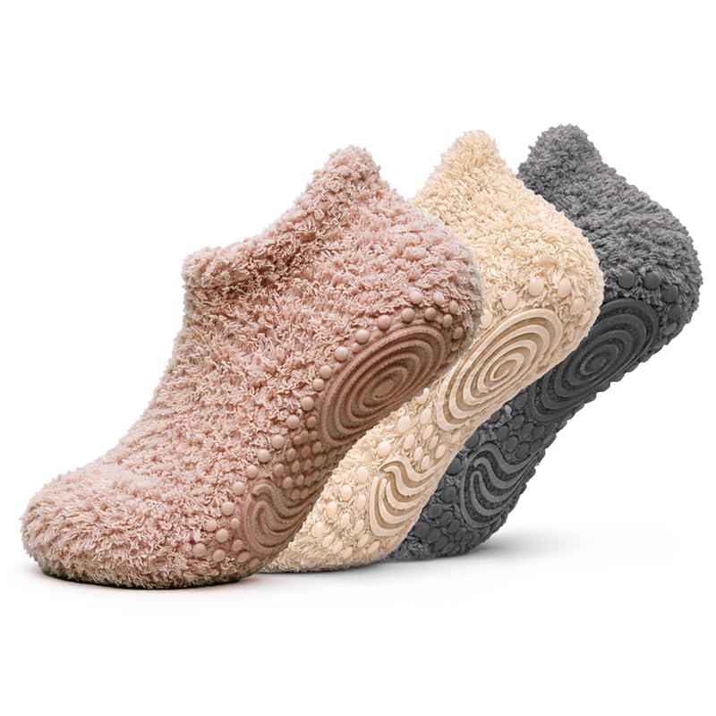 Fluffy Ankle Socks | Polar Feet