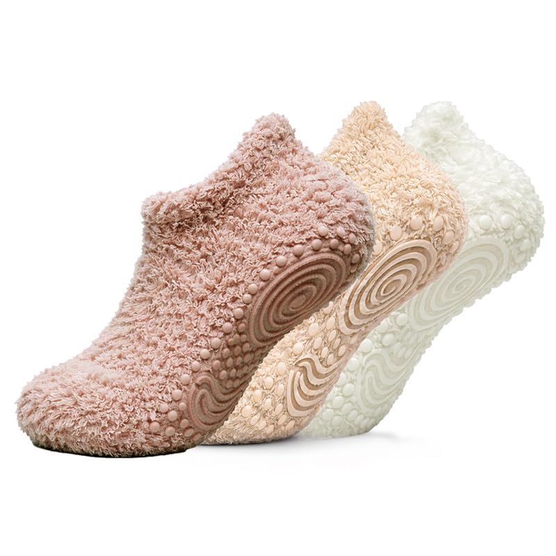 Fluffy Ankle Socks | Polar Feet