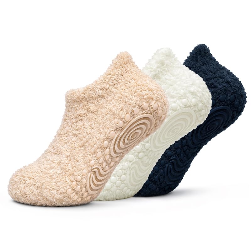 Fluffy Ankle Socks | Polar Feet