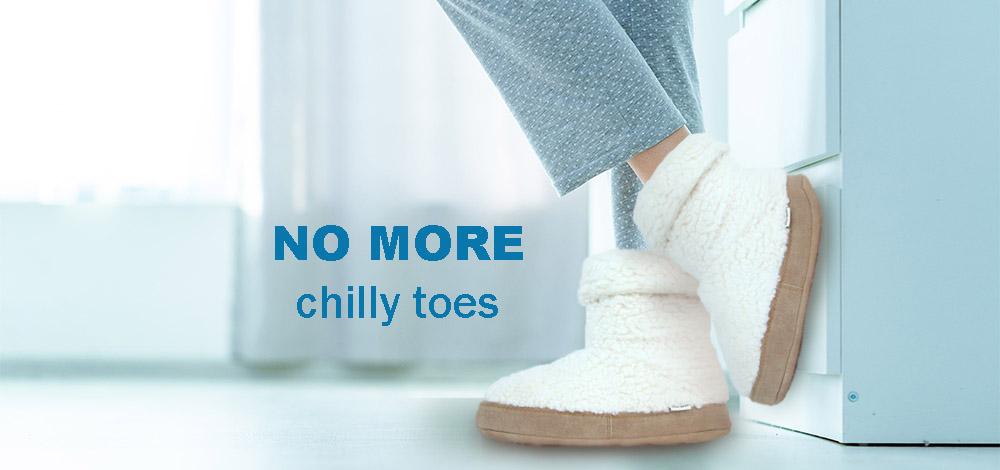 Polar Feet nonslip fleece socks for men women kids boys girls kids slipper socks grippers